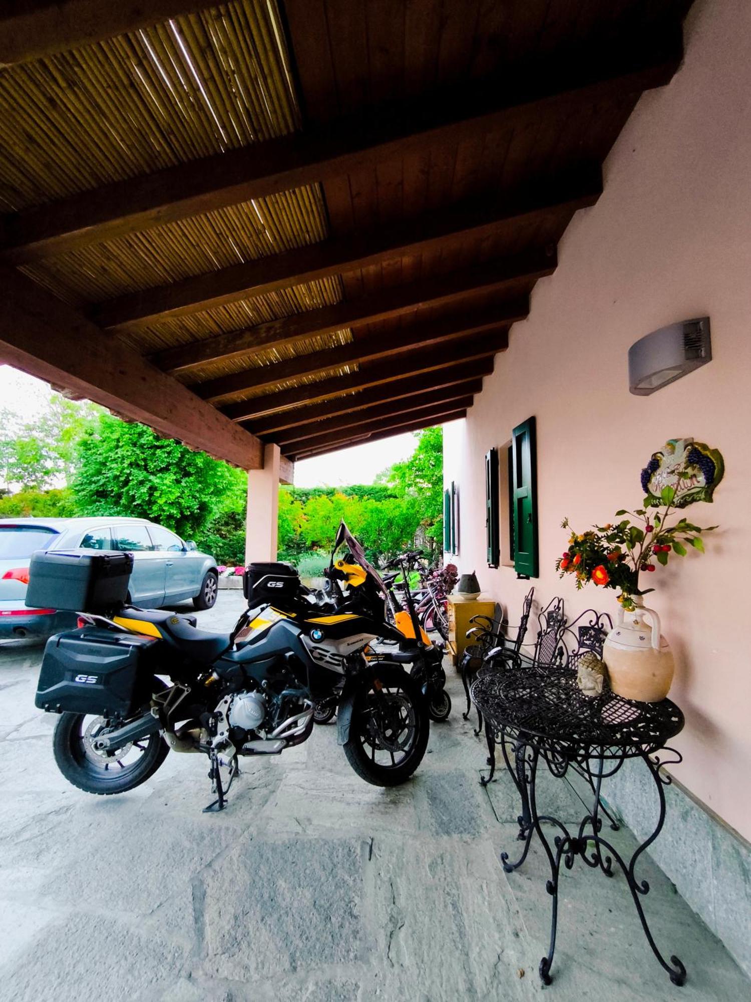 B&B Red Wine Country House Castel San Pietro Terme Ngoại thất bức ảnh